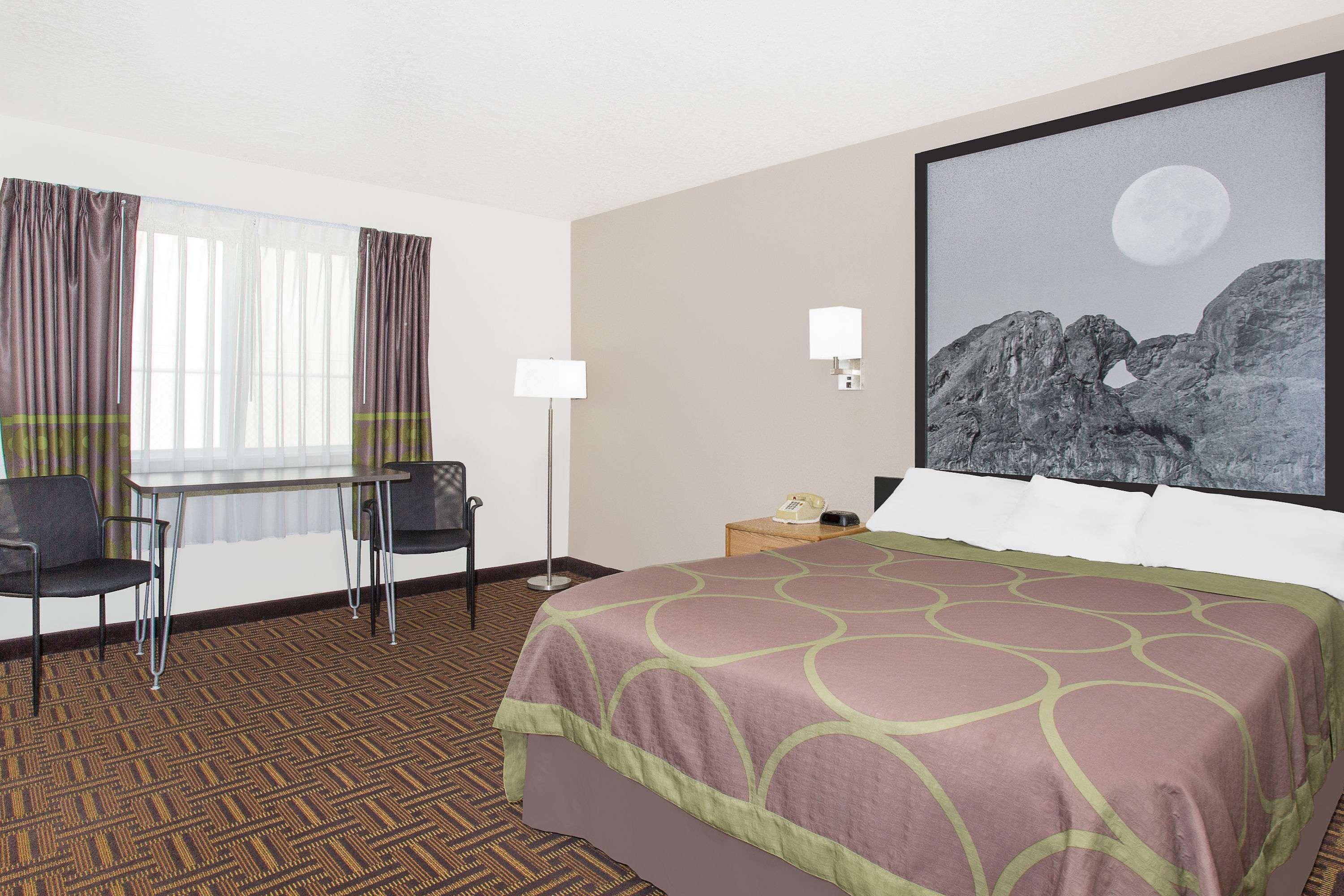 Hotel Super 8 By Wyndham Bloomfield Esterno foto