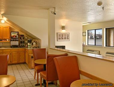 Hotel Super 8 By Wyndham Bloomfield Ristorante foto